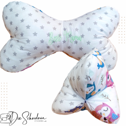 Show details for Leseknochen "Beste Mama" – Handgemachtes Nackenkissen mit Stickerei Picture of Leseknochen "Beste Mama" – Handgemachtes Nackenkissen mit Stickerei
